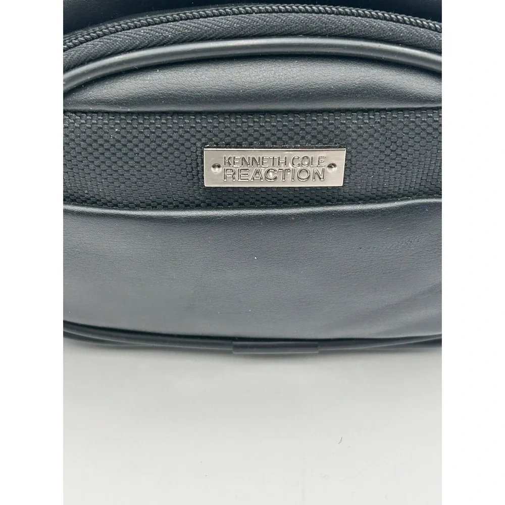 Kenneth Cole Reaction Mini Camcorder/Camera case 7x5.5x5 model‎ 554665 W/Strap